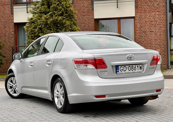 Toyota Avensis cena 26999 przebieg: 214299, rok produkcji 2009 z Darłowo małe 277